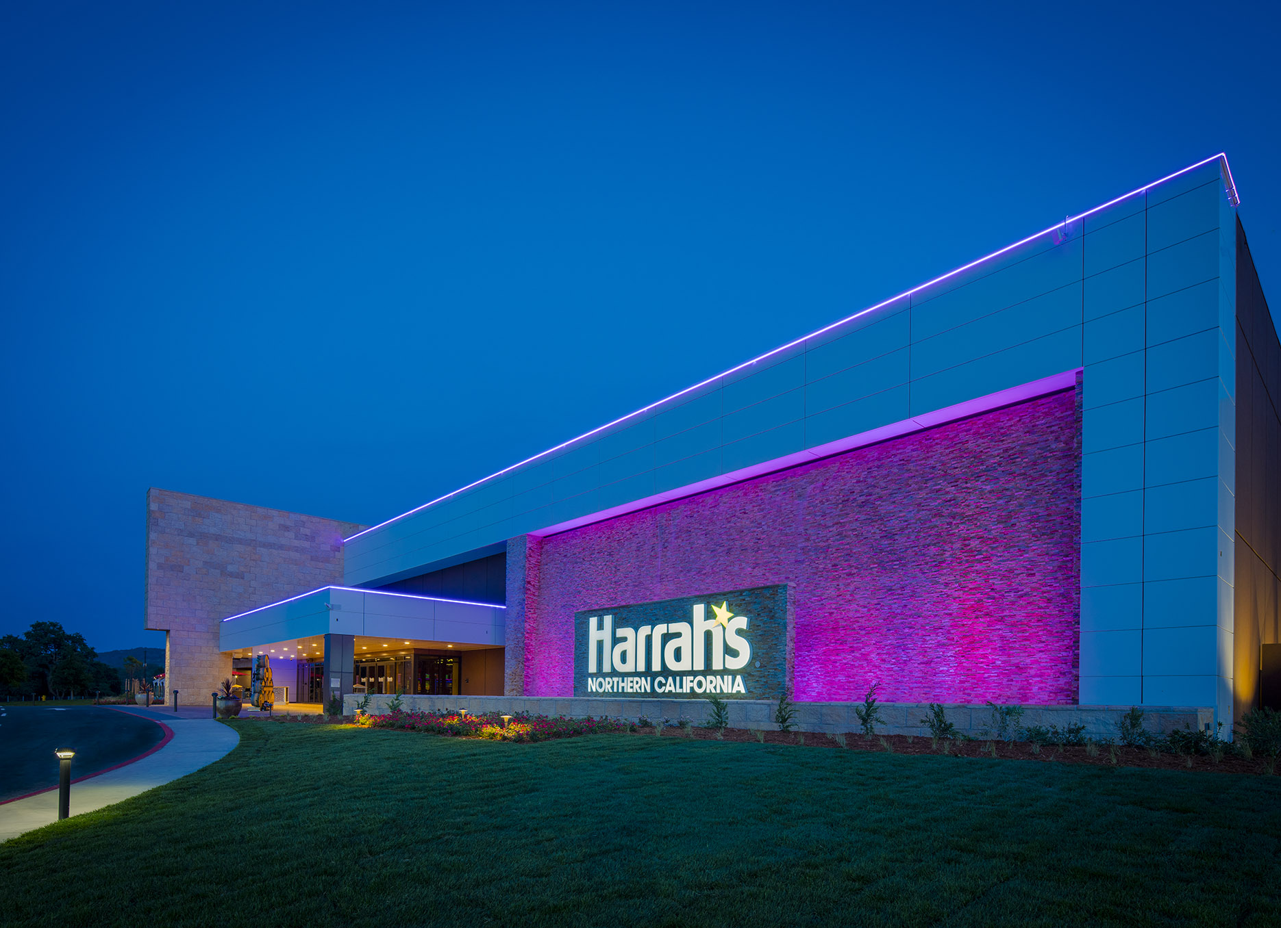 jeff-green-harrahs-exterior