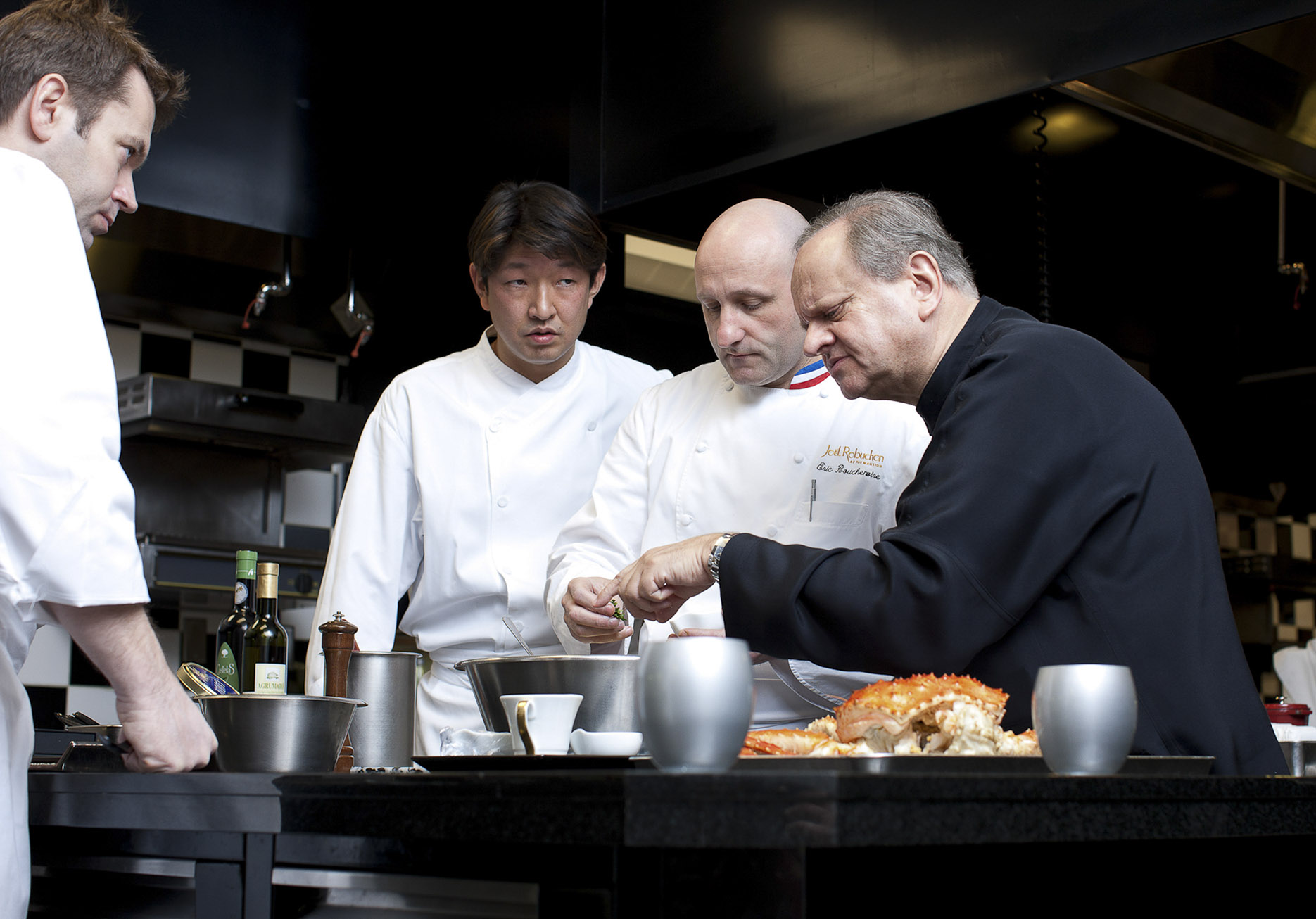 jeff-green-joelrobuchon-kitchen